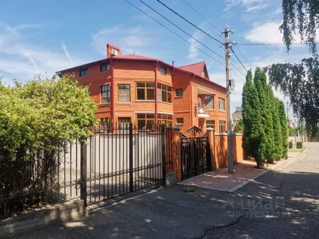 4-к кв. Ставропольский край, Ессентуки Майская ул., 10 (245.4 м) - Фото 1