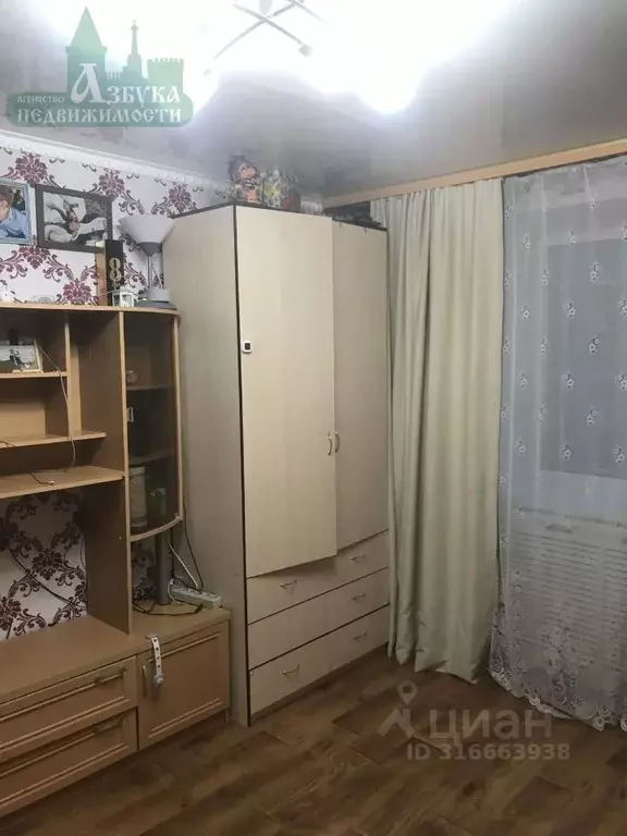 2-к кв. Смоленская область, Смоленск ул. Попова, 100 (37.0 м) - Фото 0