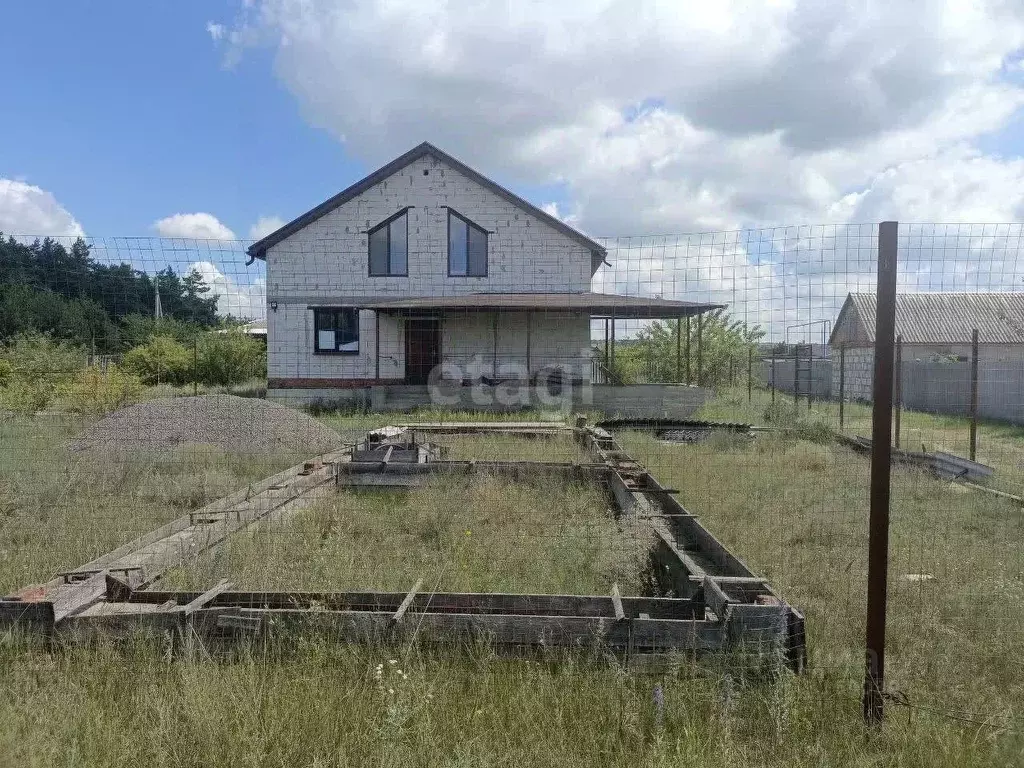 Дом в Белгородская область, Новооскольский муниципальный округ, с. ... - Фото 0