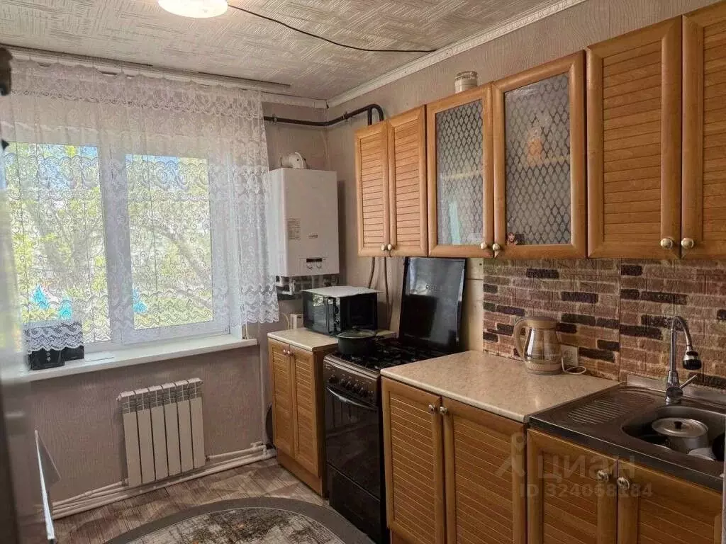 2-к кв. Омская область, Таврический район, с. Карповка Советская ул., ... - Фото 1