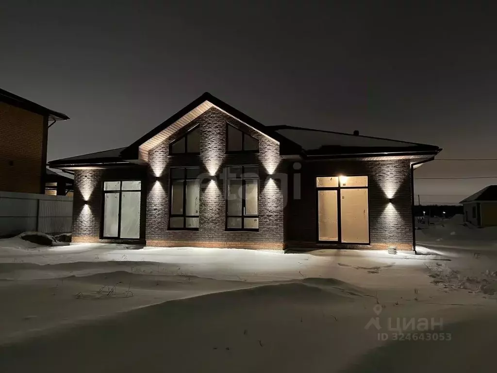 Дом в Тюменская область, Тюменский муниципальный округ, д. Падерина ... - Фото 1