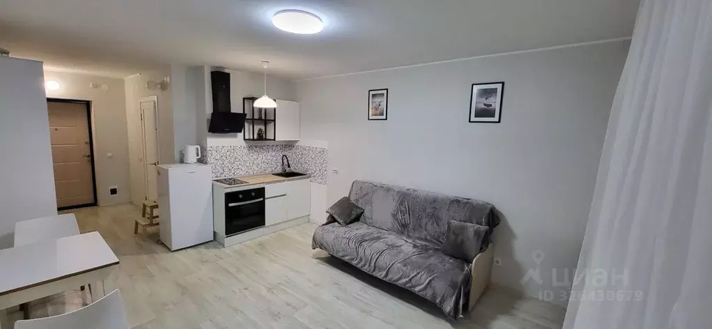 Студия Свердловская область, Екатеринбург ул. Рощинская, 26 (29.0 м) - Фото 1