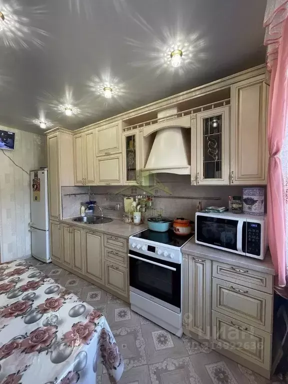 3-к кв. Бурятия, Улан-Удэ ул. Лимонова, 8 (69.2 м) - Фото 0