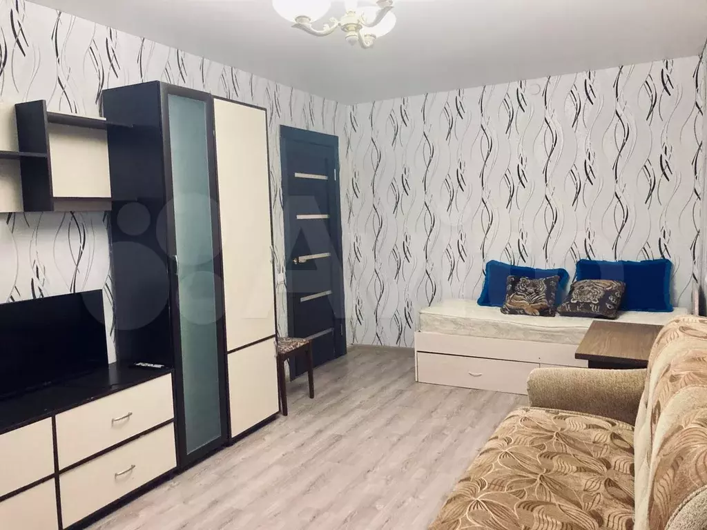 1-к. квартира, 30 м, 1/5 эт. - Фото 0