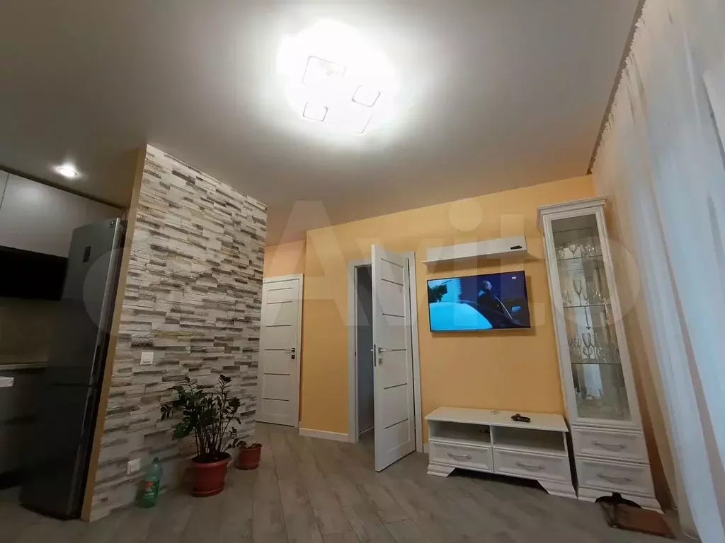 1-к. квартира, 40 м, 14/17 эт. - Фото 1