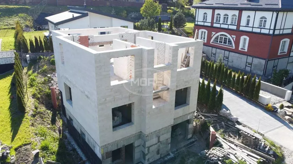 Дом в Калининградская область, Гурьевский муниципальный округ, пос. ... - Фото 1