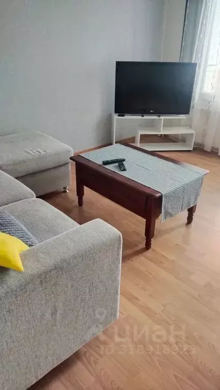 2-к кв. Карелия, Костомукша Интернациональная ул., 7 (54.0 м) - Фото 0