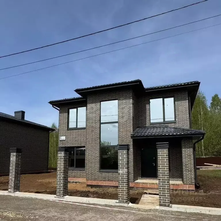 Дом в Татарстан, Пестречинский район, Кощаковское с/пос, д. Званка, ... - Фото 1