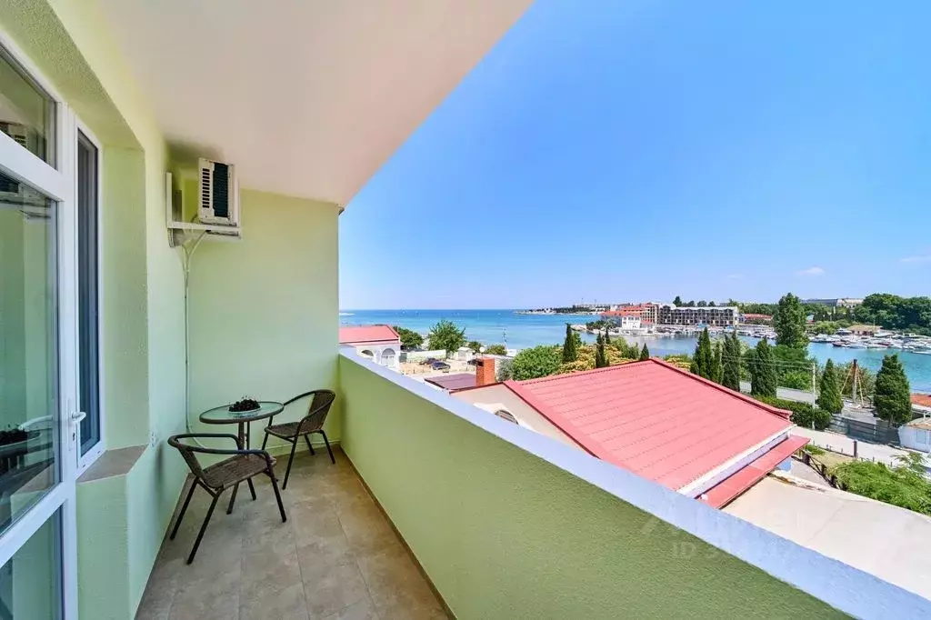 2-к кв. Севастополь ул. Пляж Омега, 4-5 (50.0 м) - Фото 1