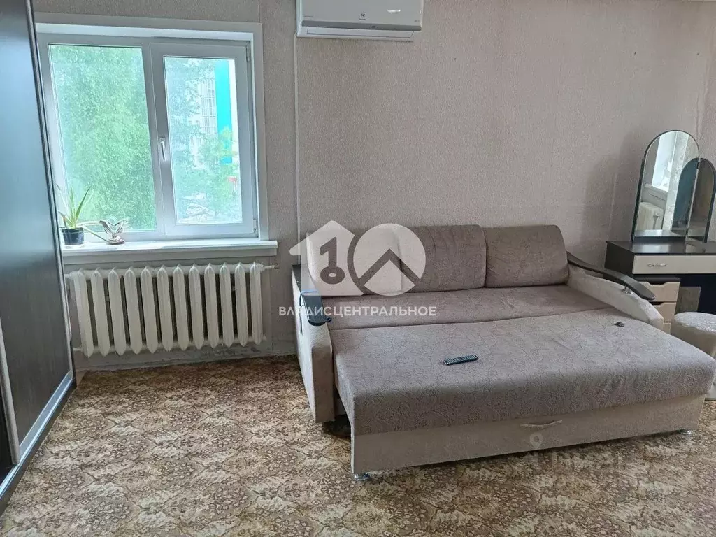 1-к кв. Новосибирская область, Новосибирск ул. Есенина, 33 (30.0 м) - Фото 0