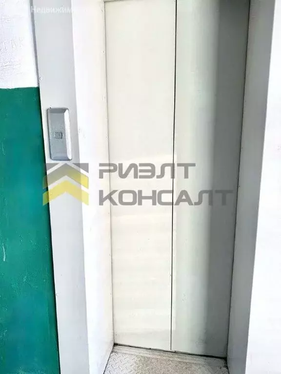 2-комнатная квартира: Омск, микрорайон Привокзальный, улица Карбышева, ... - Фото 2