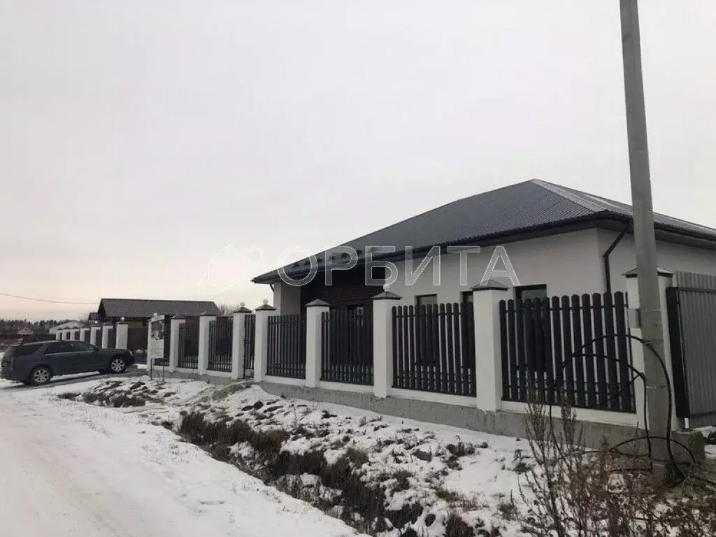 Дом в Тюменская область, Тюменский муниципальный округ, с. Гусево ул. ... - Фото 1