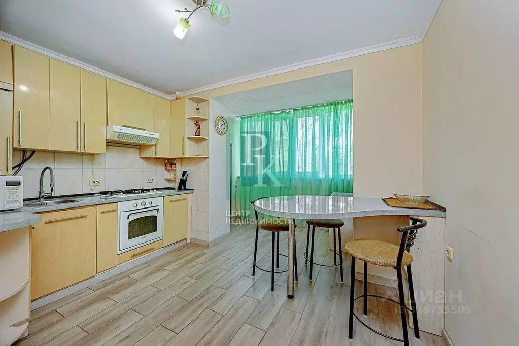2-к кв. Севастополь ул. Вакуленчука, 26 (63.0 м) - Фото 0