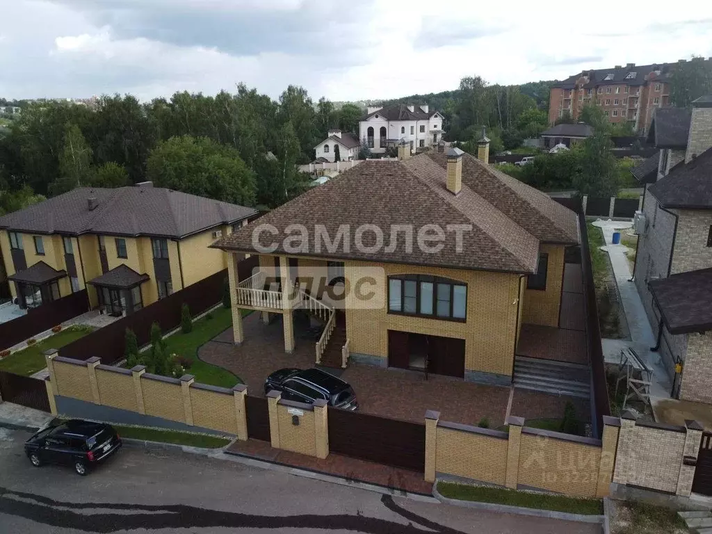 Дом в Калужская область, Калуга пер. Можайский, 15 (349 м) - Фото 1