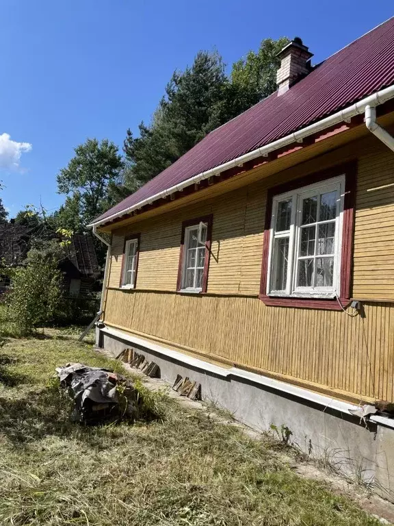 Дом в Ленинградская область, Гатчинский район, Вырица городской ... - Фото 0