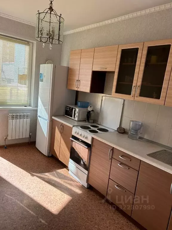 2-к кв. Белгородская область, Старый Оскол Дубрава мкр, 3 кв-л, 37 ... - Фото 0