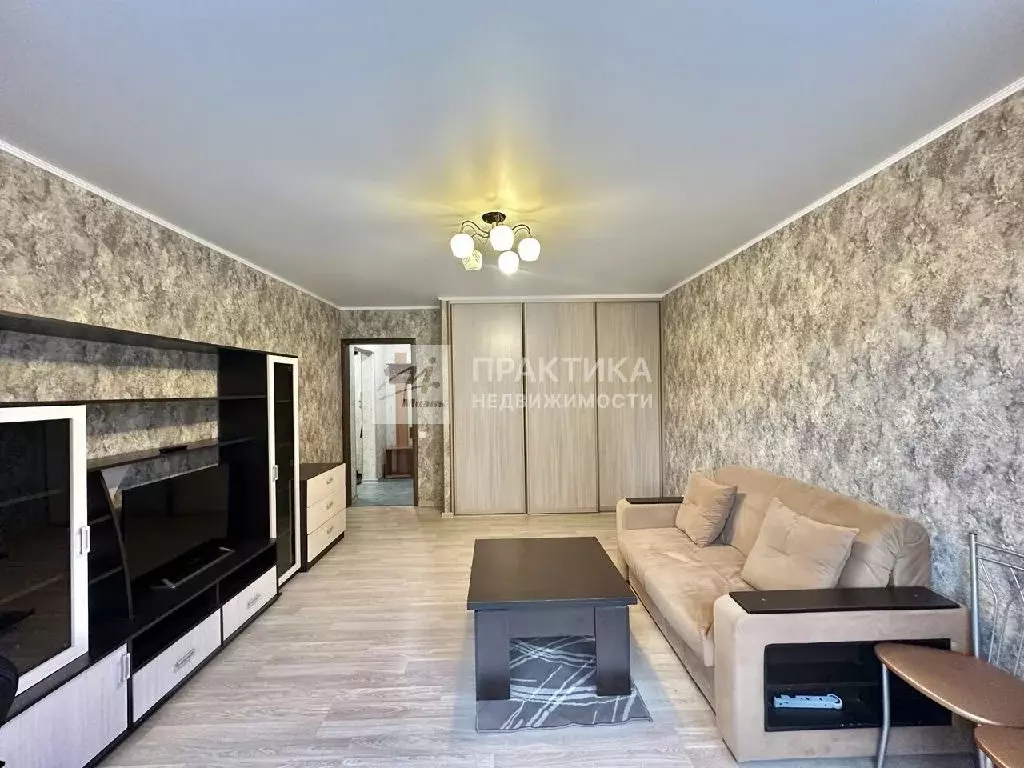 Продается 2-комнатная квартира - Фото 1