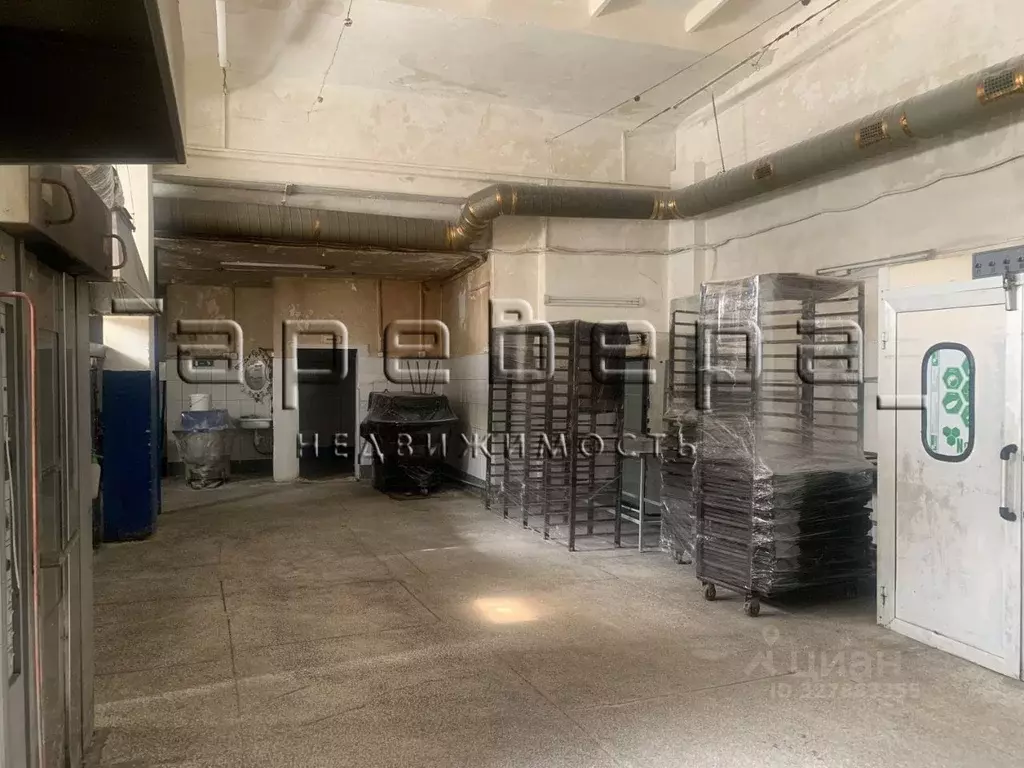 Помещение свободного назначения в Красноярский край, Красноярск ул. ... - Фото 1