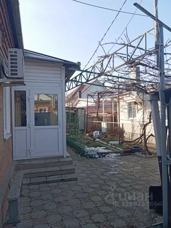 Дом в Краснодарский край, Армавир ул. Шаумяна, 54 (92 м) - Фото 2