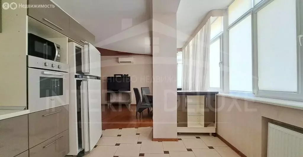 4-комнатная квартира: Севастополь, улица Руднева, 28 (136 м) - Фото 1