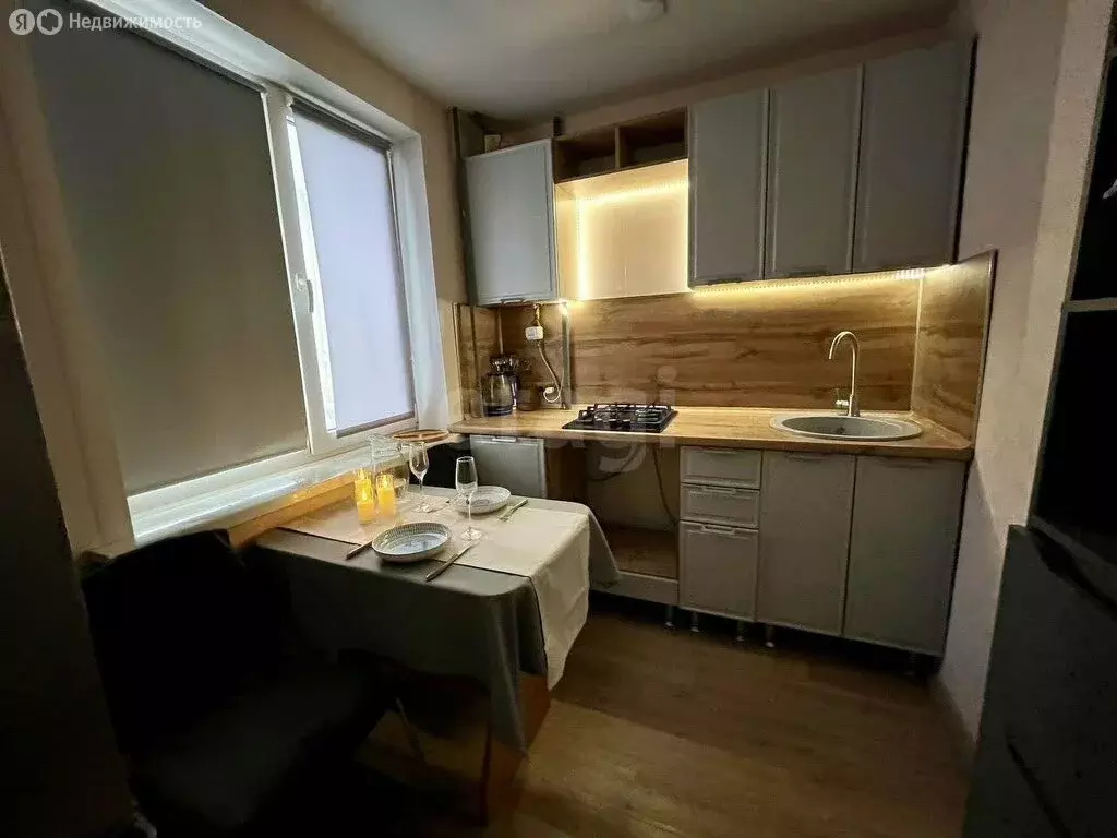 1-комнатная квартира: Йошкар-Ола, улица Петрова, 18 (35.2 м) - Фото 1