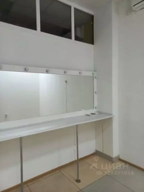 Офис в Красноярский край, Красноярск ул. Карла Маркса, 95к1 (12 м) - Фото 1