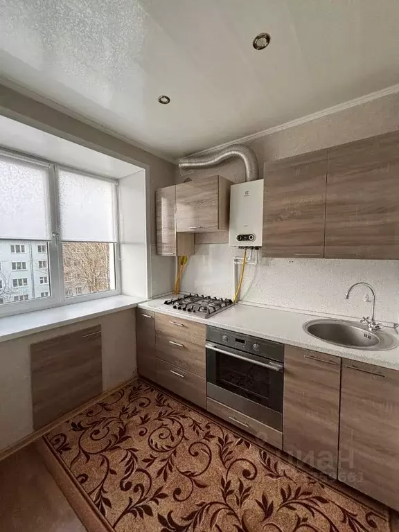 2-к кв. Татарстан, Зеленодольск Украинская ул., 7 (47.5 м) - Фото 1