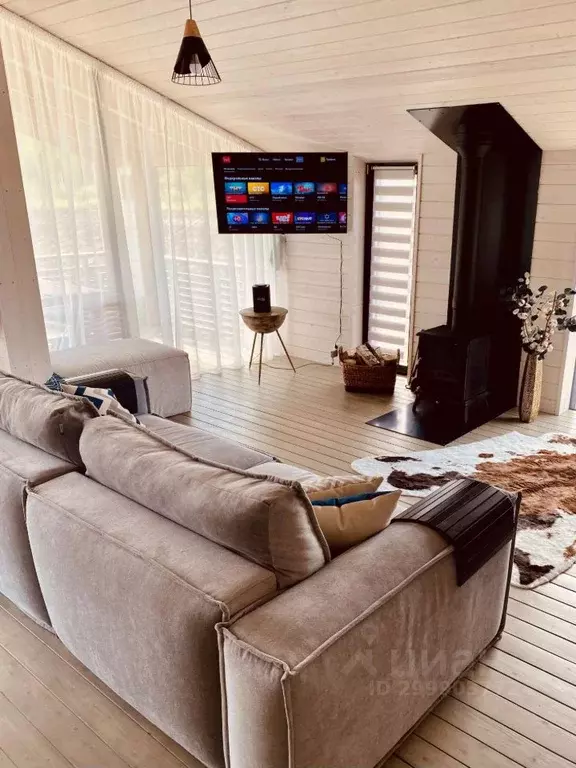 Дом в Смоленская область, Гагаринский муниципальный округ, д. Лебедки, ... - Фото 1