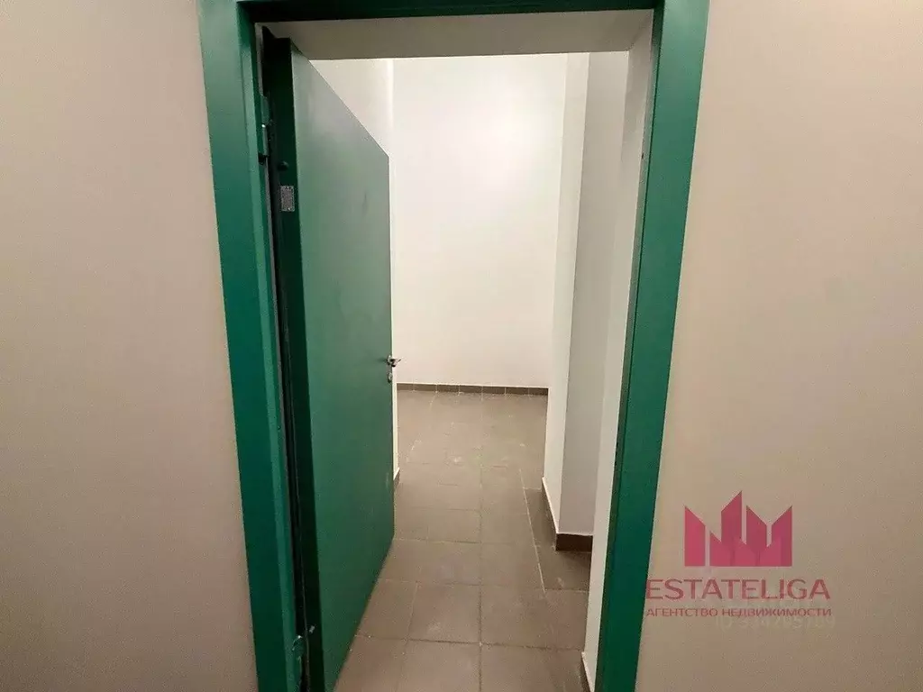 Гараж в Москва бул. Братьев Весниных, 1 (8 м) - Фото 1