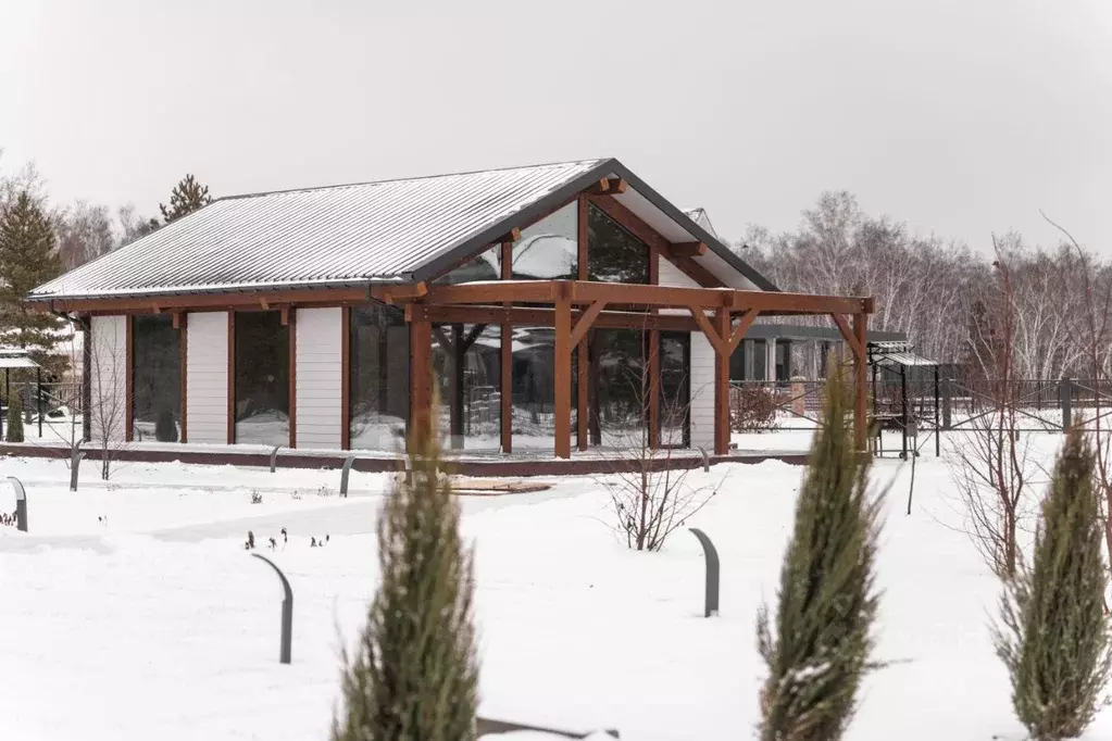 Дом в Омская область, Омский район муниципальный округ, с. ... - Фото 1