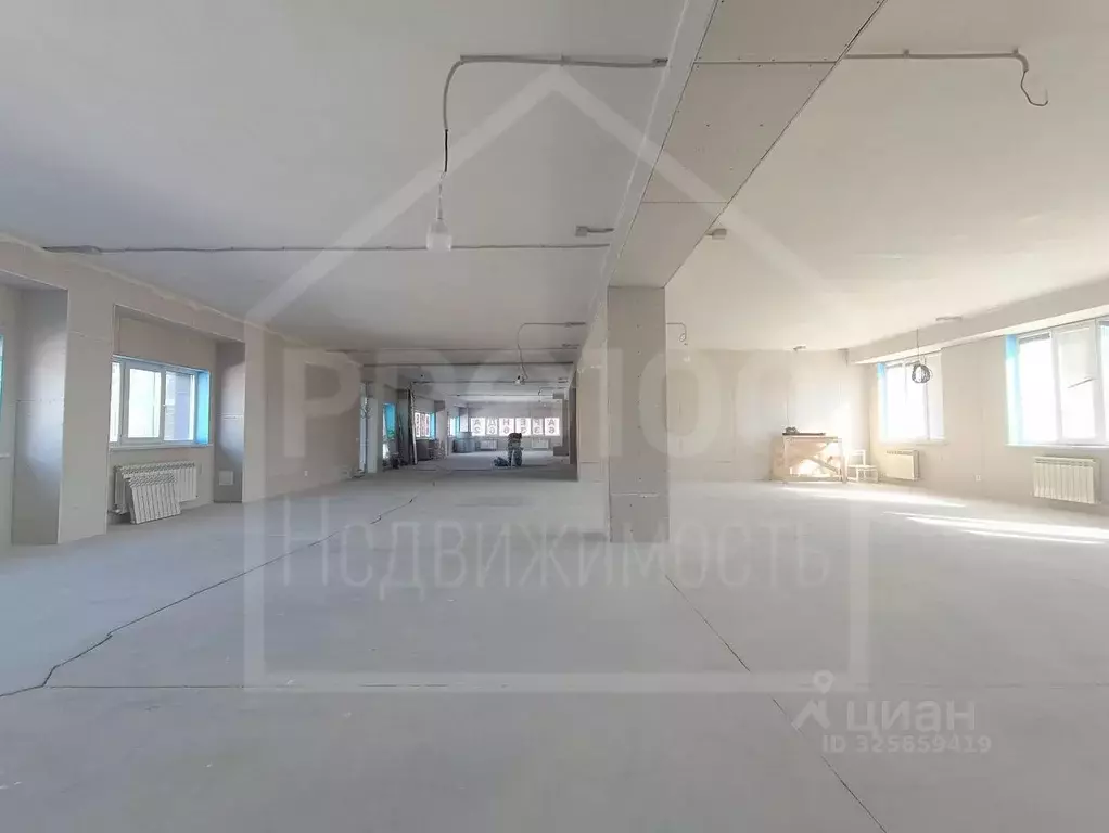 Помещение свободного назначения в Омская область, Омск бул. ... - Фото 1