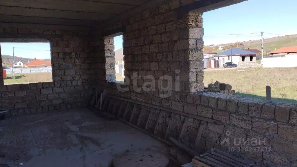 Дом в Крым, Симферопольский район, Добровское с/пос, с. Пионерское ул. ... - Фото 2