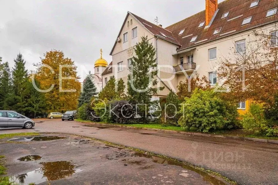 1-к кв. Калининградская область, Калининград Осенняя ул., 30 (35.4 м) - Фото 2