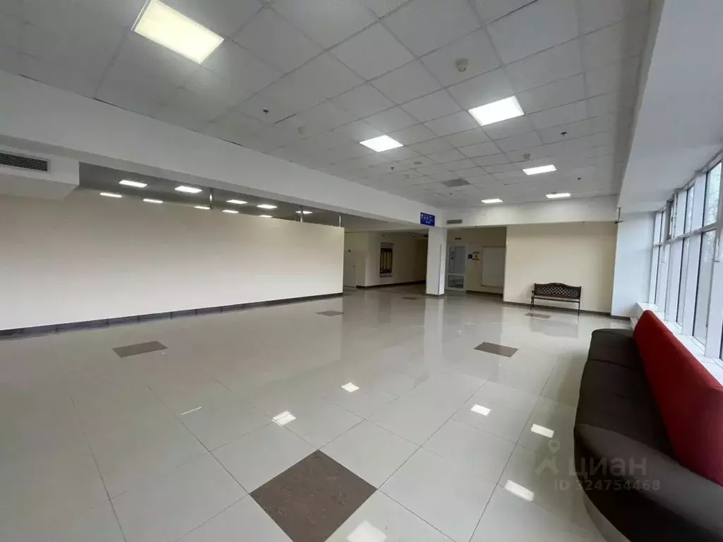 Торговая площадь в Санкт-Петербург Новолитовская ул., 15 (280 м) - Фото 1