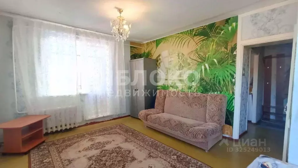 1-к кв. Пермский край, Березники Коммунистическая ул., 10 (35.9 м) - Фото 1