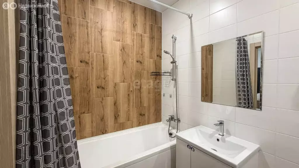 1-комнатная квартира: Тюмень, улица Андрея Кореневского, 11 (35.6 м) - Фото 2