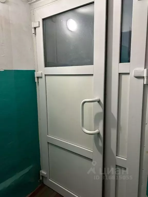 2-к кв. Омская область, Омск ул. 11-я Линия, 185 (56.0 м) - Фото 1