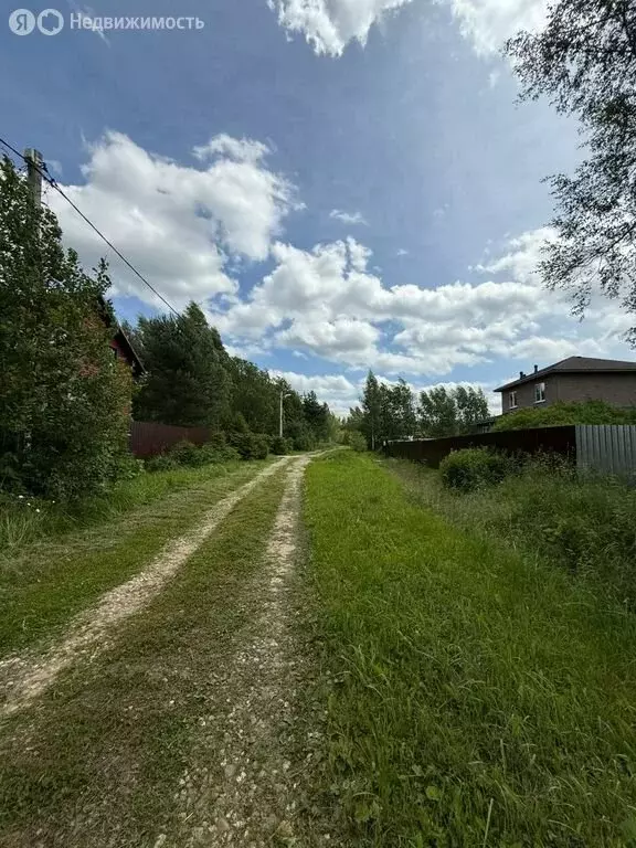 Участок в Тверская область, Кимрский муниципальный округ, деревня ... - Фото 0