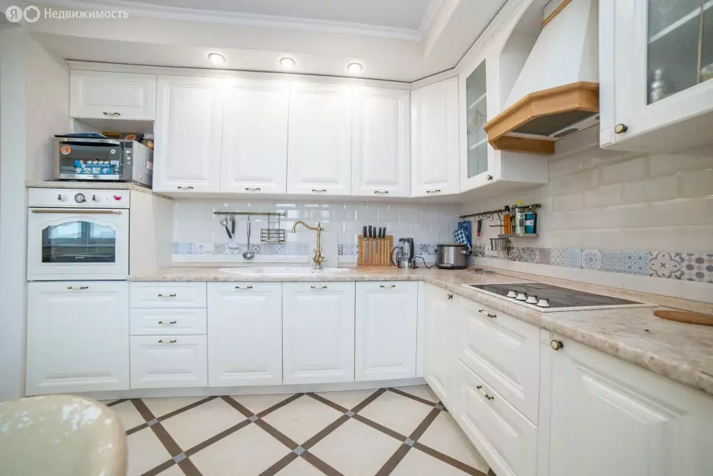 2-комнатная квартира: Екатеринбург, улица Громова, 28 (67.7 м) - Фото 2