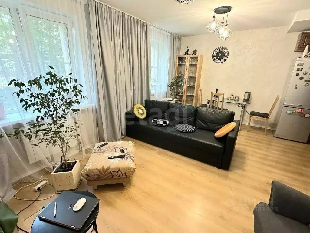 3-к кв. Сахалинская область, Южно-Сахалинск ул. Имени Антона Буюклы, 4 ... - Фото 1