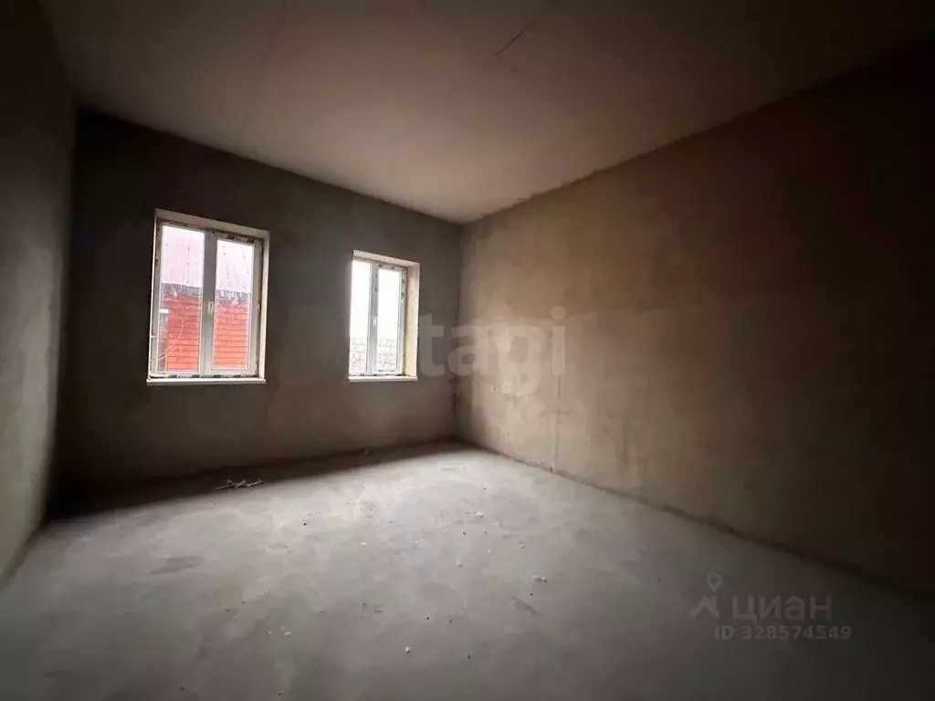 Дом в Ингушетия, Назрань ул. Базоркина (180 м) - Фото 1