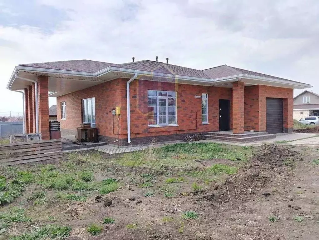 Коттедж в Белгородская область, Старый Оскол ул. Ровенская, 128 (180 ... - Фото 1