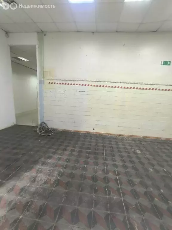 Торговая площадь (150 м) - Фото 2