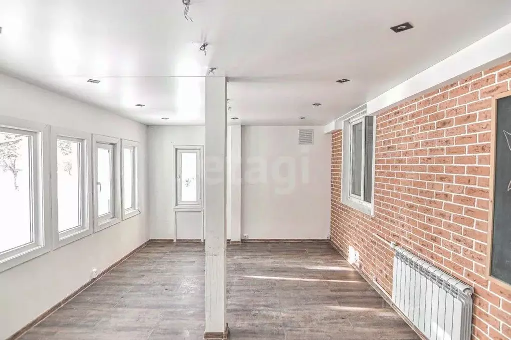 Помещение свободного назначения в Сахалинская область, Южно-Сахалинск ... - Фото 1