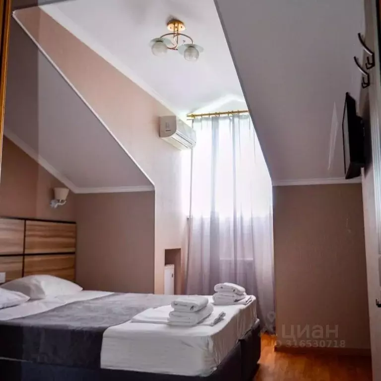 Комната Краснодарский край, Геленджик Средняя ул., 31 (14.0 м) - Фото 0