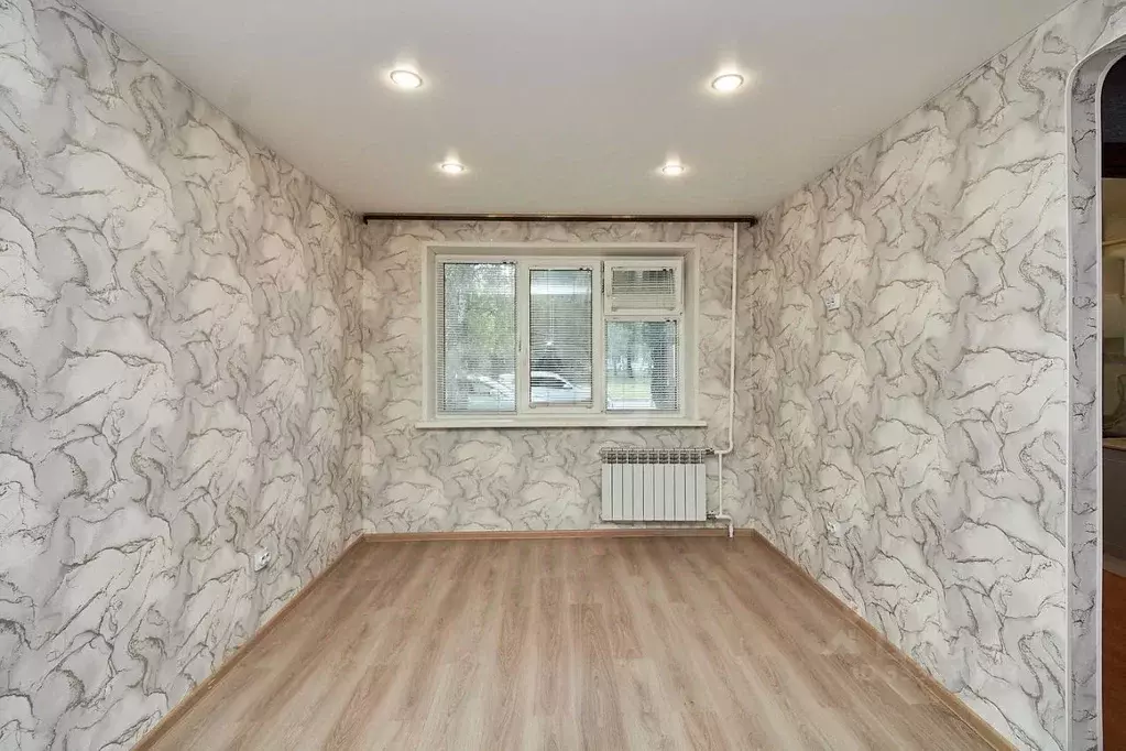 1-к кв. Тюменская область, Тюмень Севастопольская ул., 15 (32.4 м) - Фото 1