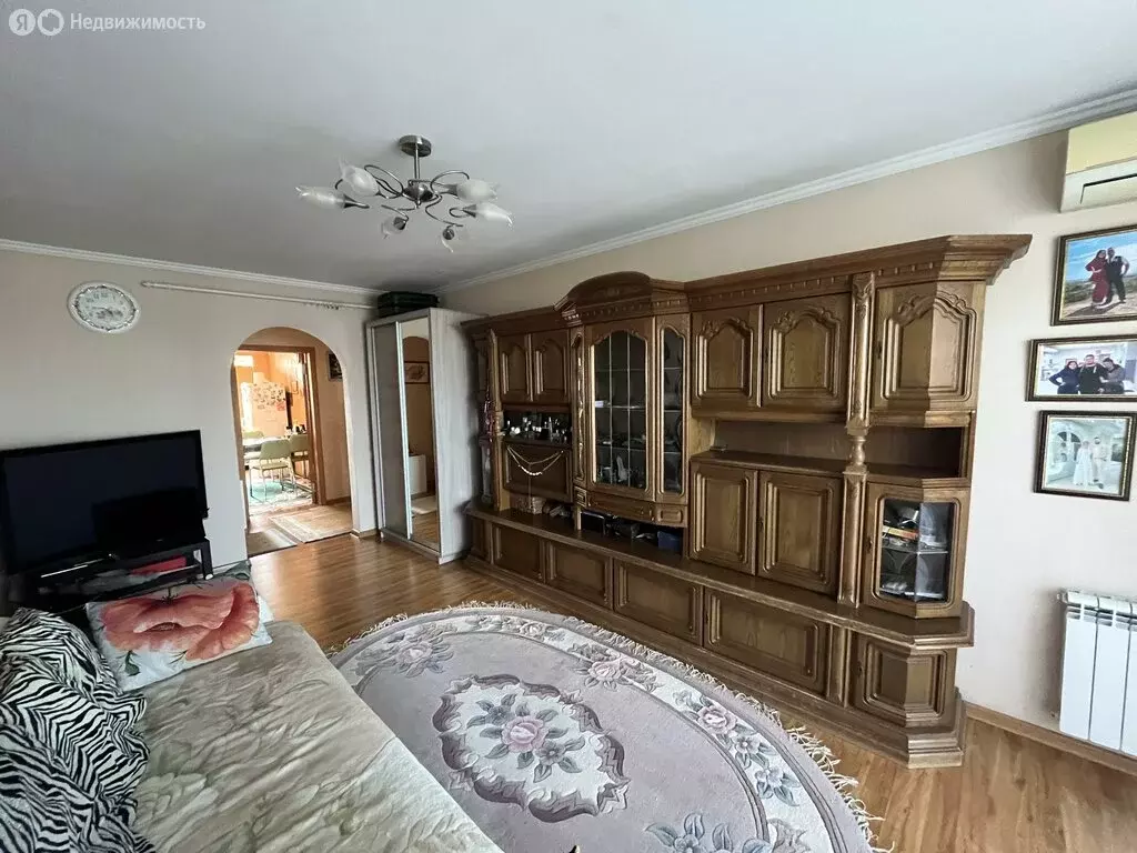 3-комнатная квартира: Кропоткин, переулок Комарова, 11 (69 м) - Фото 1