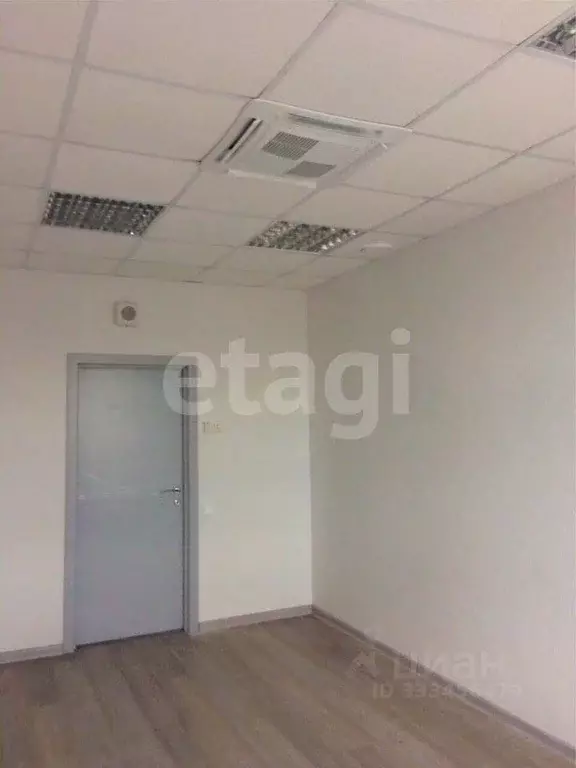 Офис в Белгородская область, Белгород Свято-Троицкий бул., 38 (16 м) - Фото 1