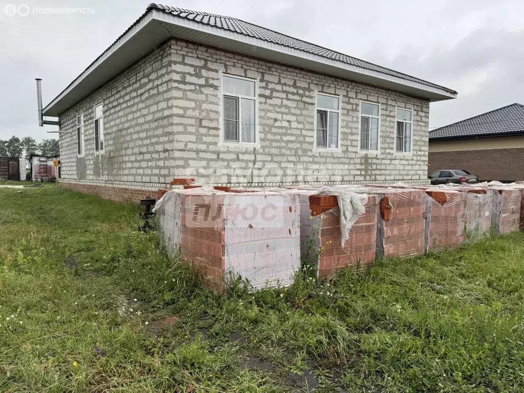 Дом в село Стрельцы, Волгоградская улица, 15А (164.7 м) - Фото 1