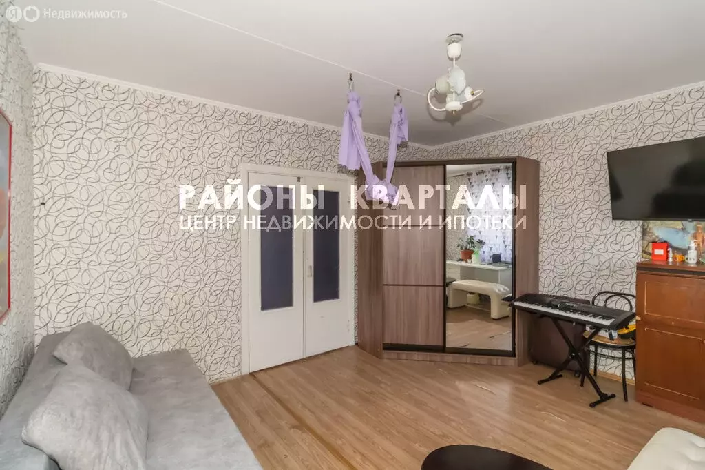 2-комнатная квартира: Челябинск, улица Молодогвардейцев, 41В (57 м) - Фото 1